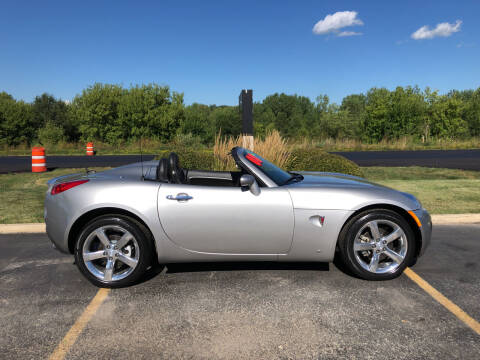 2008 Pontiac Solstice for sale at Fox Valley Motorworks in Lake In The Hills IL