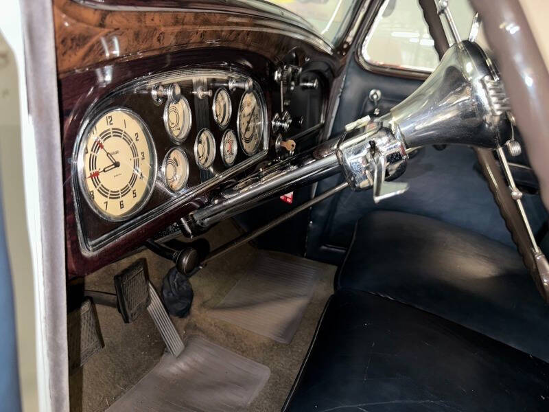 1935 Cadillac 355 Imperial