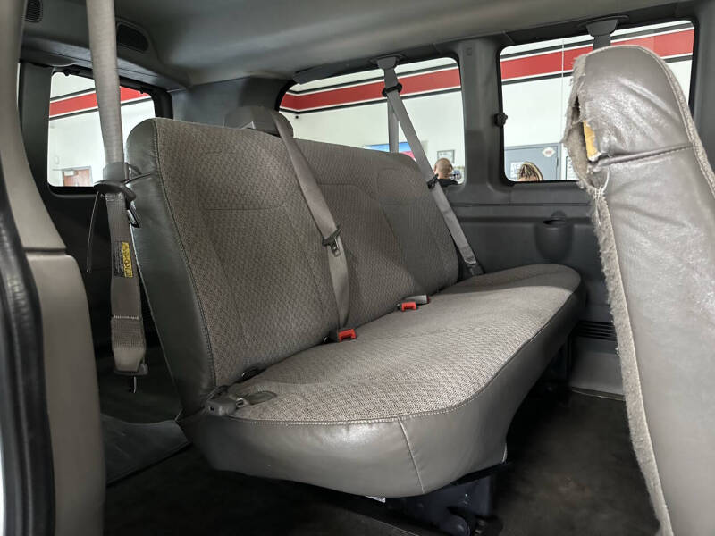 2017 Chevrolet Express LS 2500