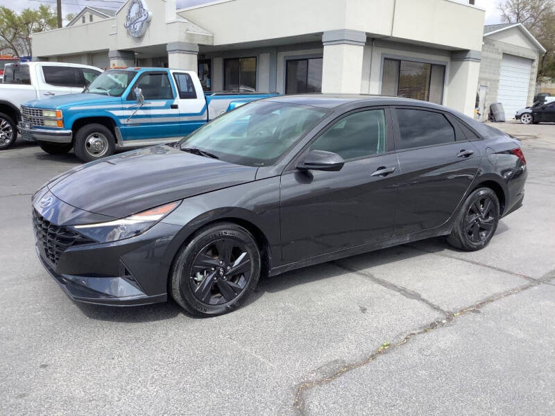 2022 Hyundai Elantra SEL