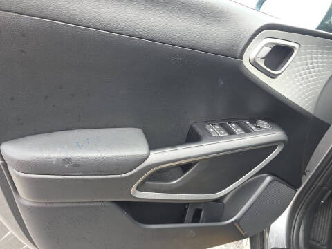 2025 Kia Soul LX