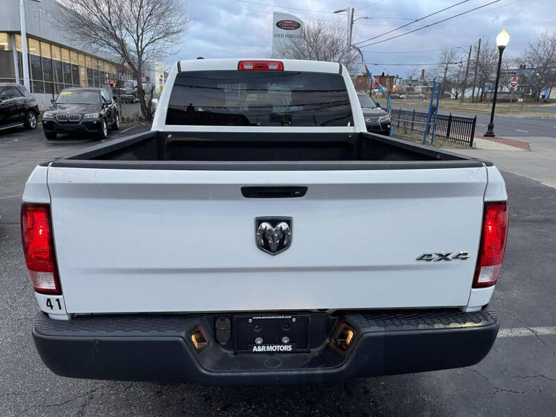 2018 RAM Ram 1500 Pickup Tradesman photo 11