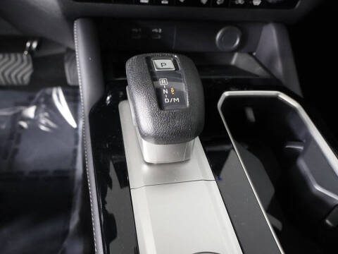 2025 Mitsubishi Outlander ES