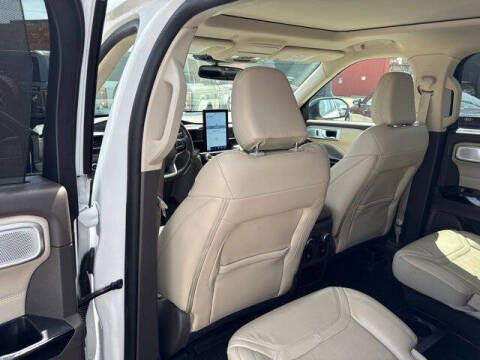 2021 Ford Explorer Platinum