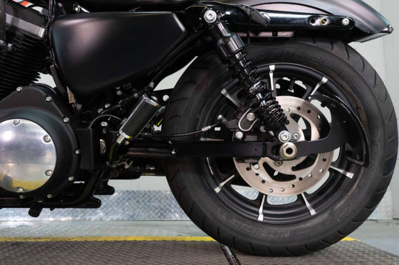 2016 Harley-Davidson Iron 883