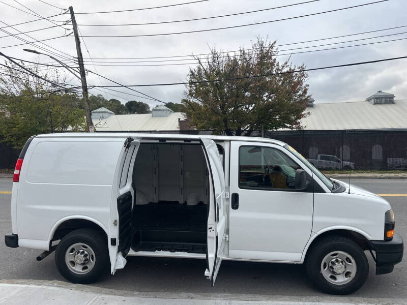2020 Chevrolet Express 2500