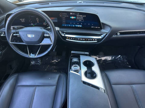 2024 Cadillac LYRIQ Tech