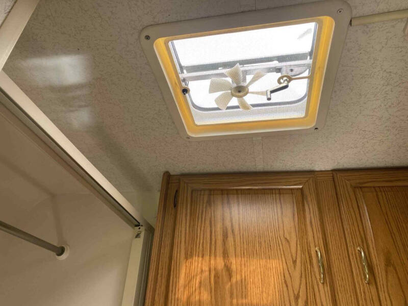 1998 Ford E-Series E-350