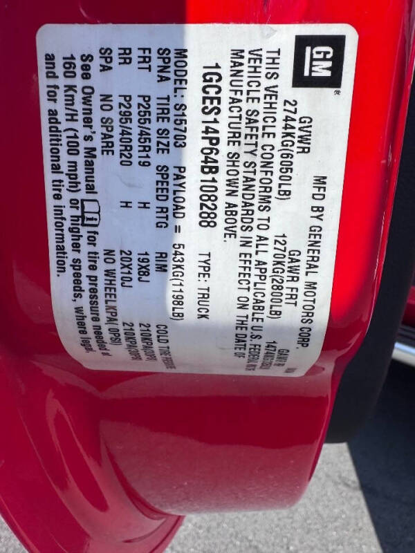 2004 Chevrolet SSR LS