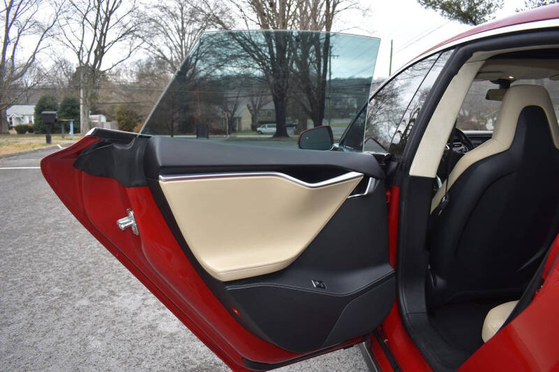 2014 Tesla Model S P85