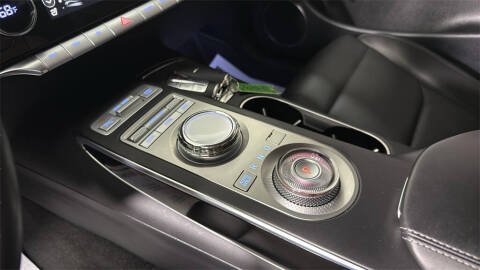 2022 Genesis GV70 2.5T Standard