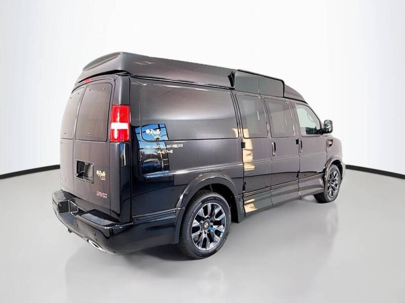 2025 GMC Savana 2500