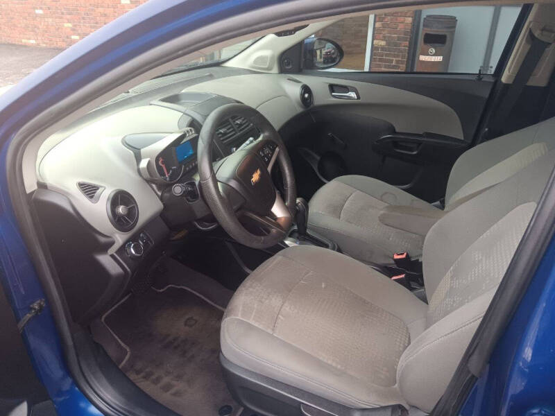 2013 Chevrolet Sonic LS Auto