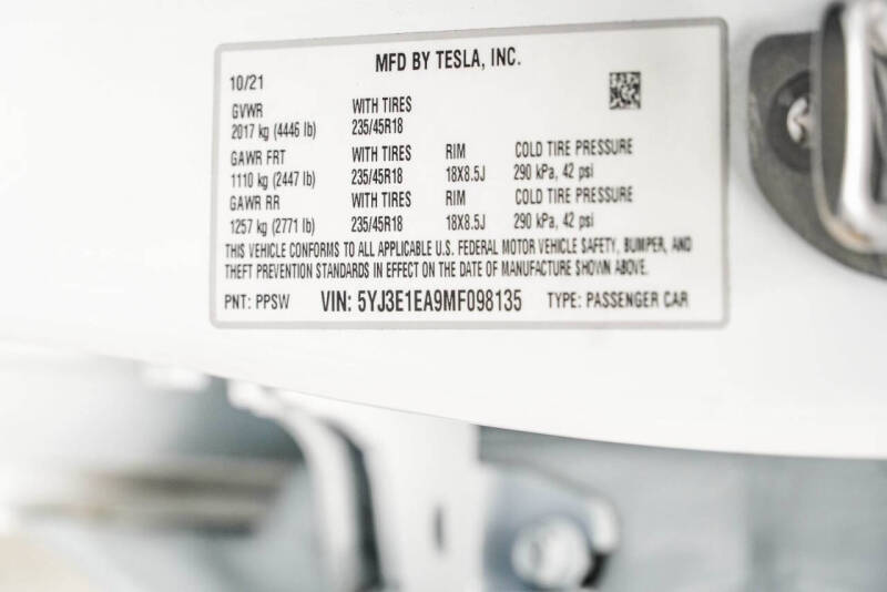 2021 Tesla Model 3 Standard Range Plus