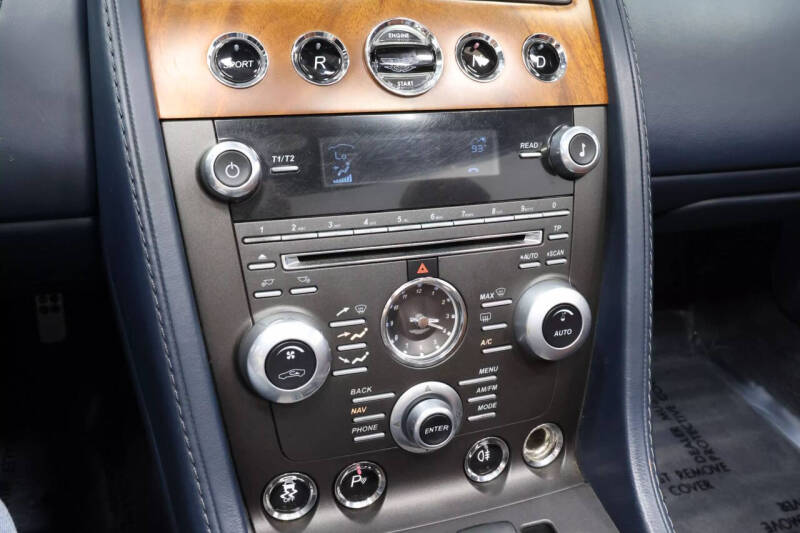 2014 Aston Martin V8 Vantage Roadster