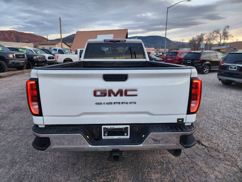 2023 GMC Sierra 2500HD Pro