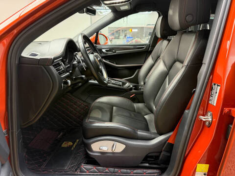 2022 Porsche Macan