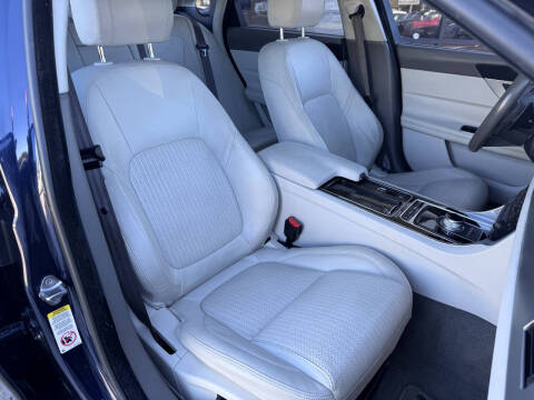 2016 Jaguar XF 35t Prestige