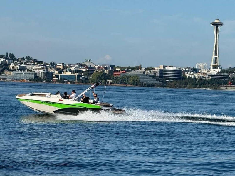 2023 Starcraft Marine SVX IO 230