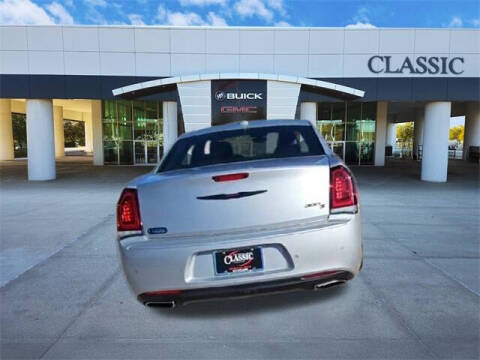 2023 Chrysler 300 S V6