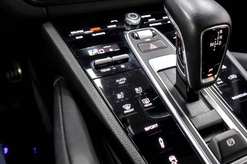 2019 Porsche Cayenne S