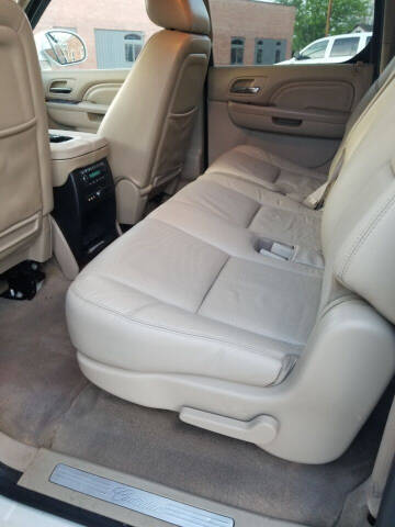2011 Cadillac Escalade ESV Luxury