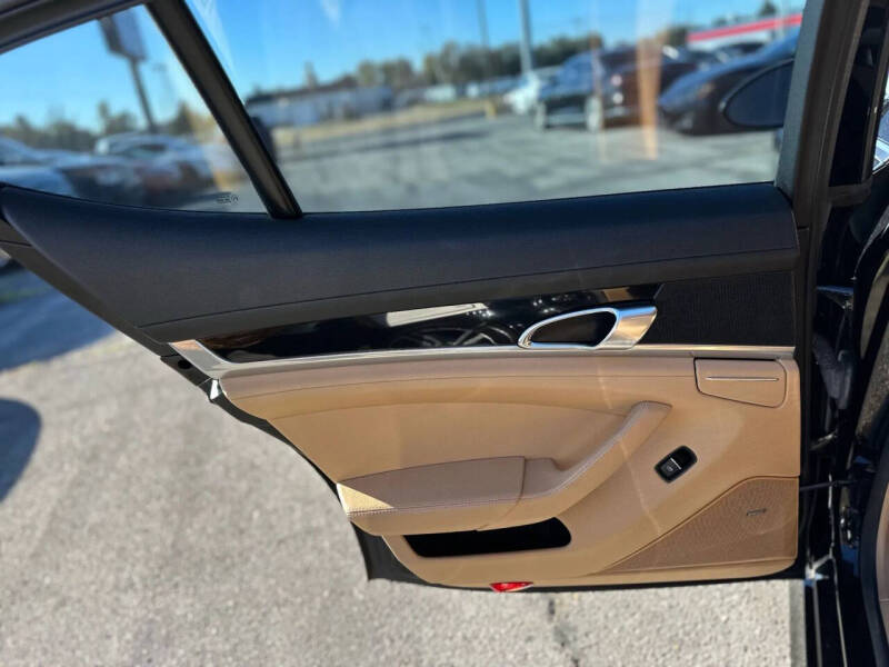 2015 Porsche Panamera