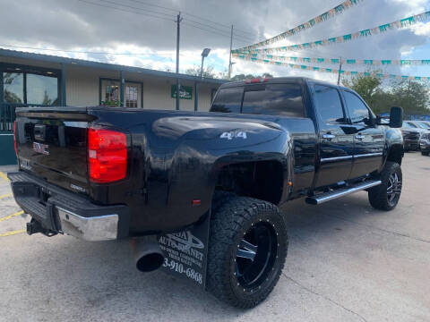 2013 GMC Sierra 3500HD Denali