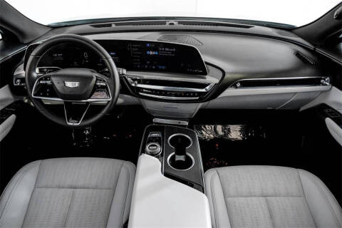 2024 Cadillac LYRIQ Luxury 1