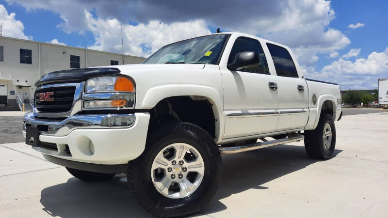 2006 GMC Sierra 1500 for sale at JULIANO'S GARAGE AUTO SALES in Ocoee FL