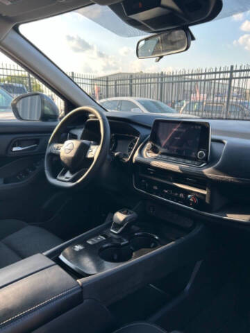 2025 Nissan Rogue SV