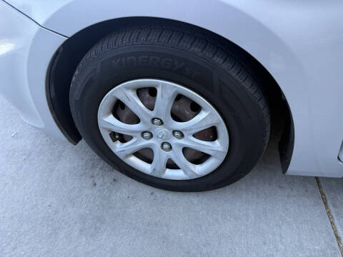 2013 Hyundai Accent GS