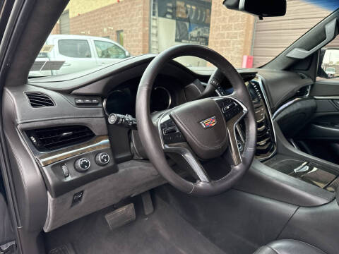 2018 Cadillac Escalade Platinum