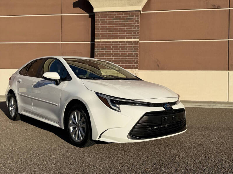2025 Toyota Corolla Hybrid LE