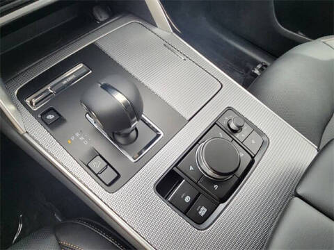 2025 Mazda CX-70 Plug-in Hybrid Premium