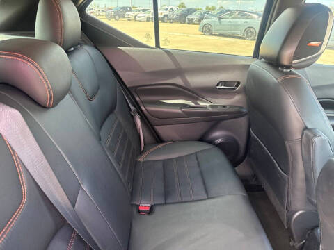 2019 Nissan Kicks SR