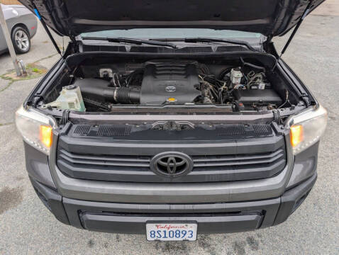 2015 Toyota Tundra SR5