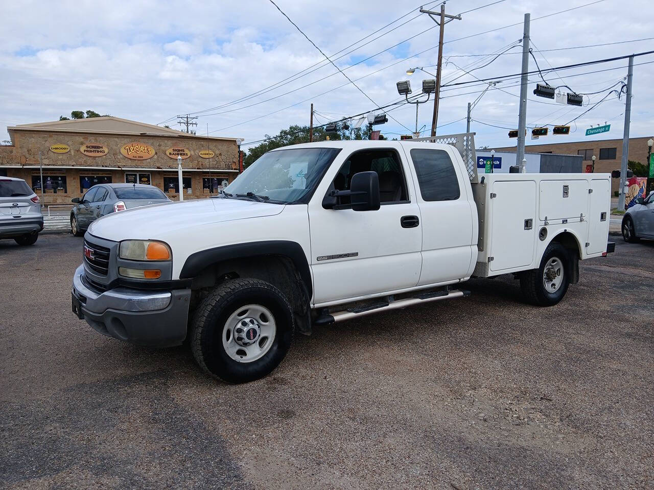 2006 GMC Sierra 2500HD for sale at Plunkett Automotive in Angleton, TX