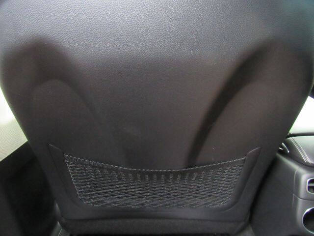 2022 Genesis GV70 2.5T Standard