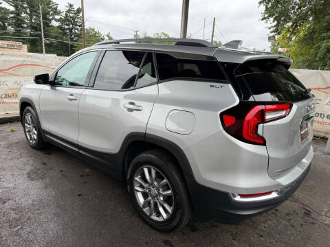 2022 GMC Terrain SLT