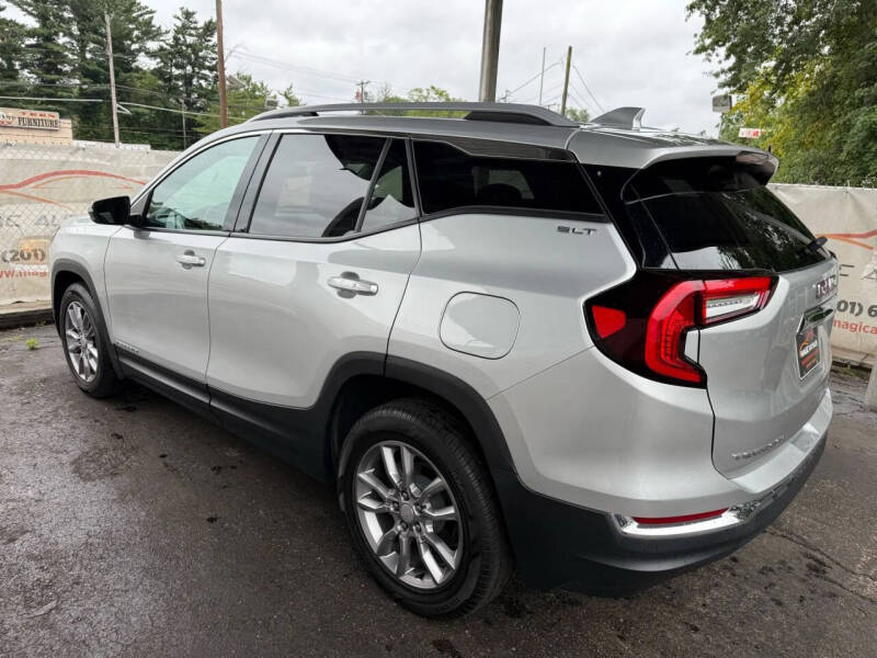 2022 GMC Terrain SLT