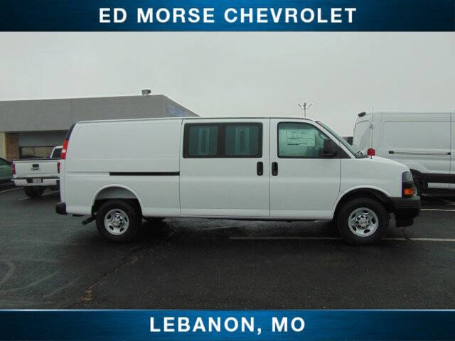 2025 Chevrolet Express 2500