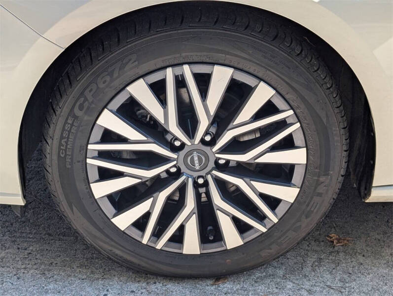 2023 Nissan Altima 2.5 SV