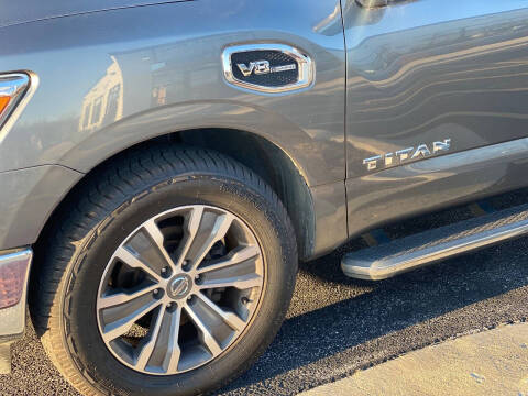 2017 Nissan Titan SL