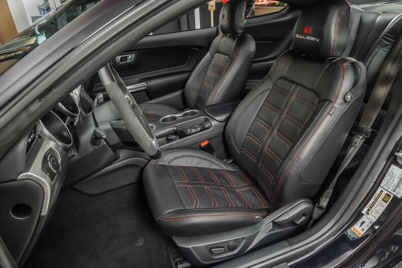 2022 Ford Mustang