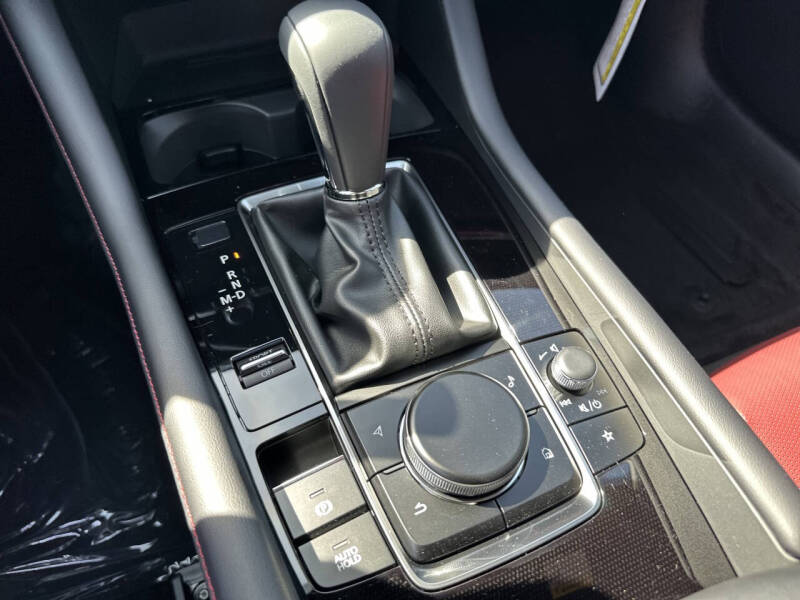 2025 Mazda Mazda3 Hatchback 2.5 S Carbon Edition