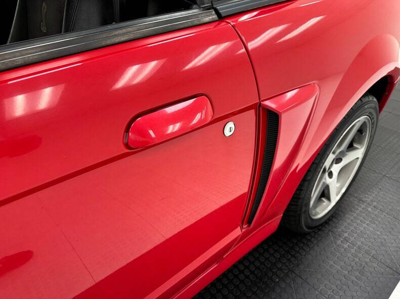 2004 Ford Mustang SVT Cobra