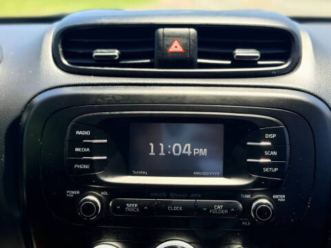 2016 Kia Soul +