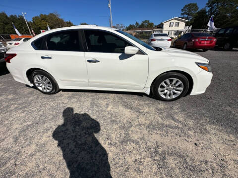 2017 Nissan Altima for sale at M&M Auto Sales 2 in Hartsville SC