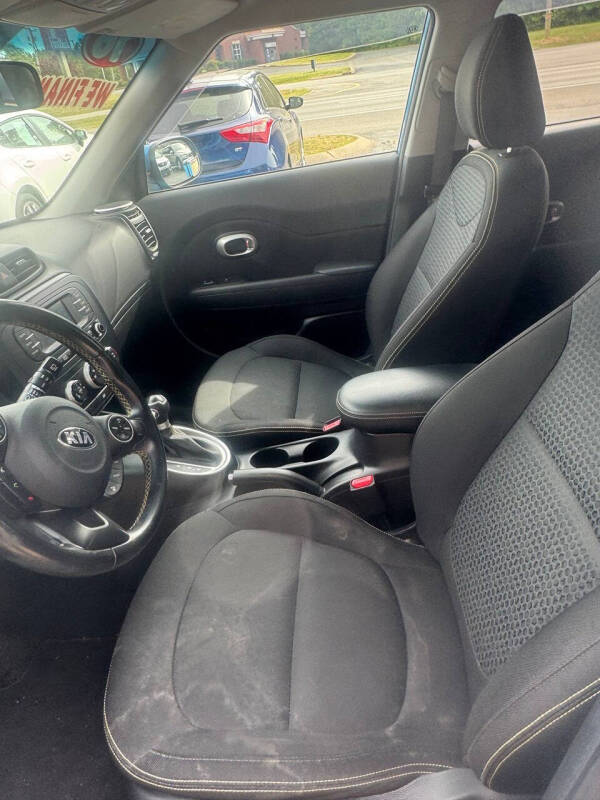 2016 Kia Soul +